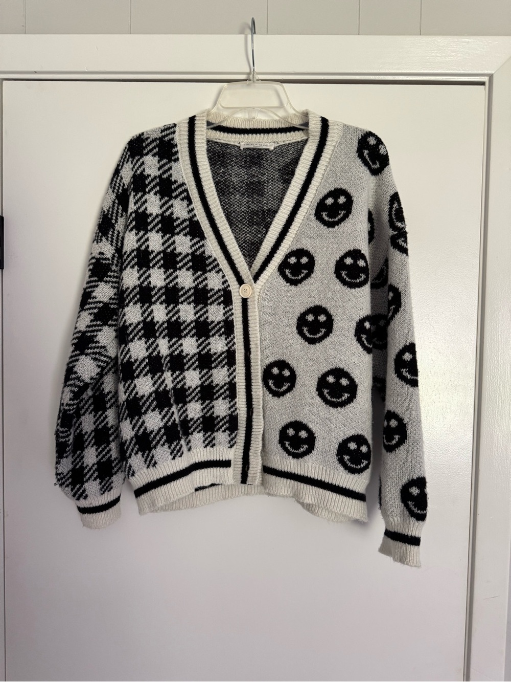 Black & White Smiley Patchwork V-Neck Cardigan
